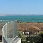 Victoria *