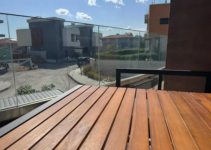 Victoria Apartment *